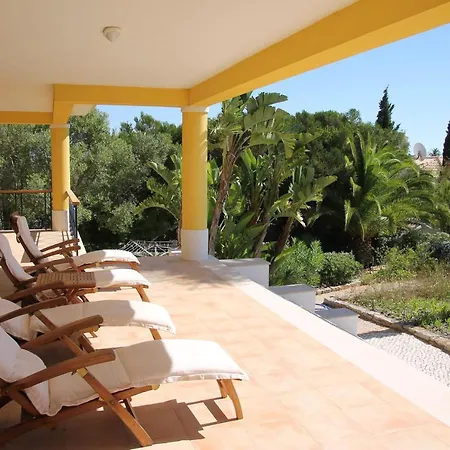 Florina Bed and Breakfast 4*