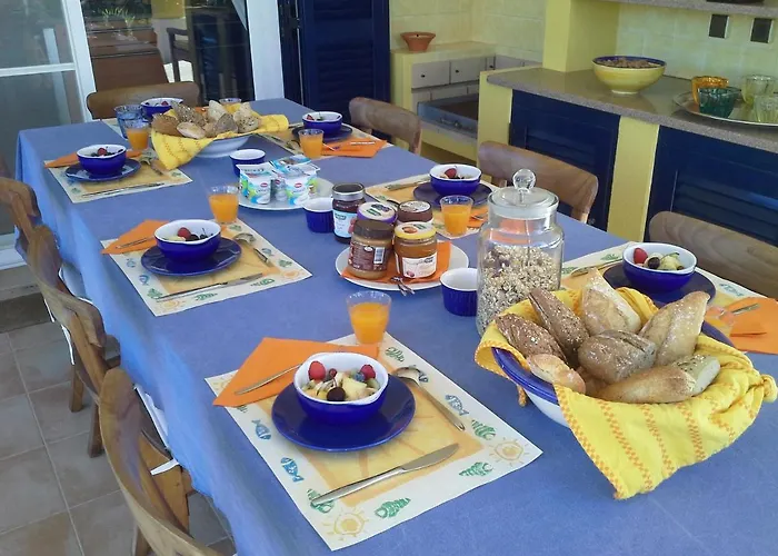 Bed & Breakfast Florina Luz