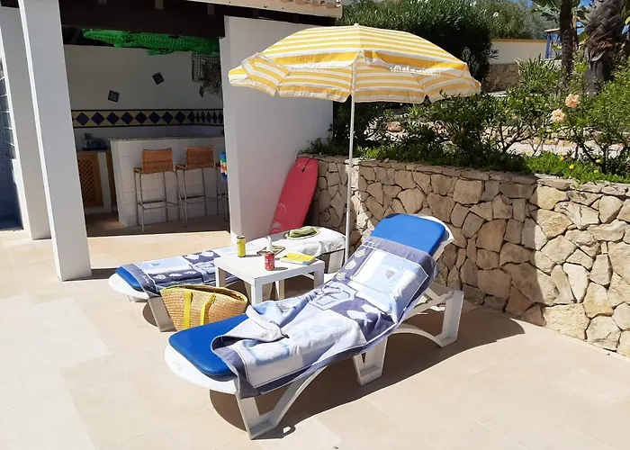 Florina Bed & Breakfast 4*